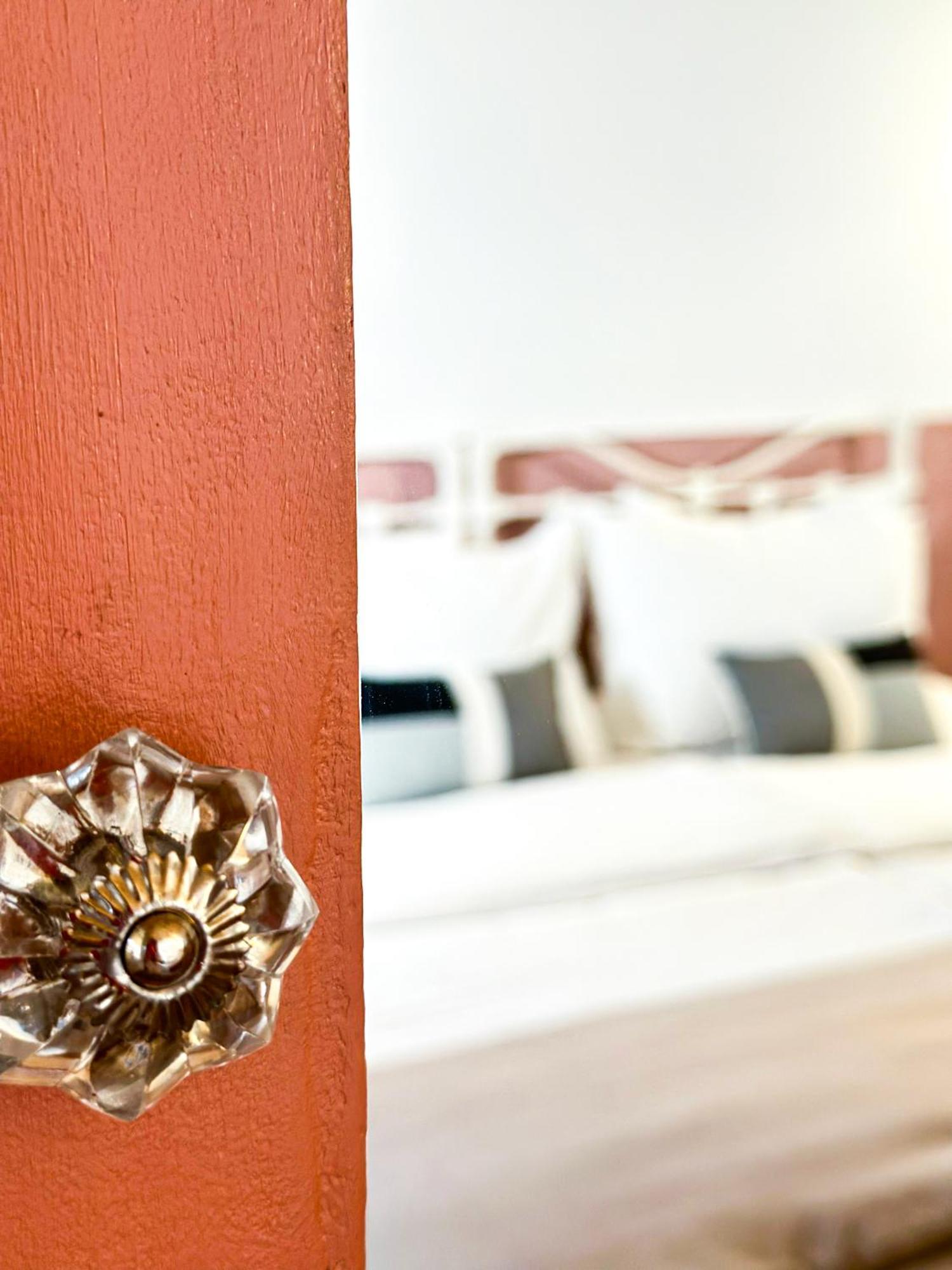 Durr 32 Hotel Dilisan Kültér fotó